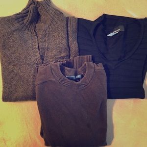 Women’s sweater bundle